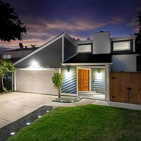 Open Airy Custom Designed Home - 2Kings - Sleeps 14 Houston Exterior foto